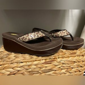 Volatile wedge animal print sandal. Size 6. Has a nice little sparkle!